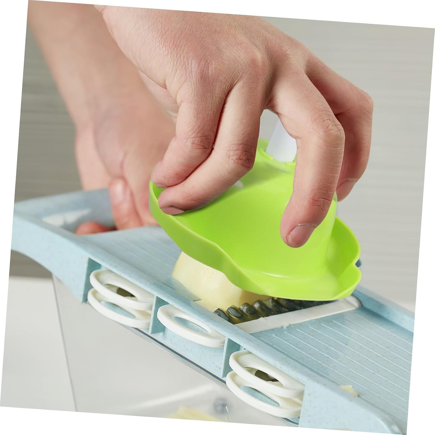 Garneck Grater Hand Protector Finger Cutting Guard for Vegetable Cutting Mandoline Slicer Finger Protector