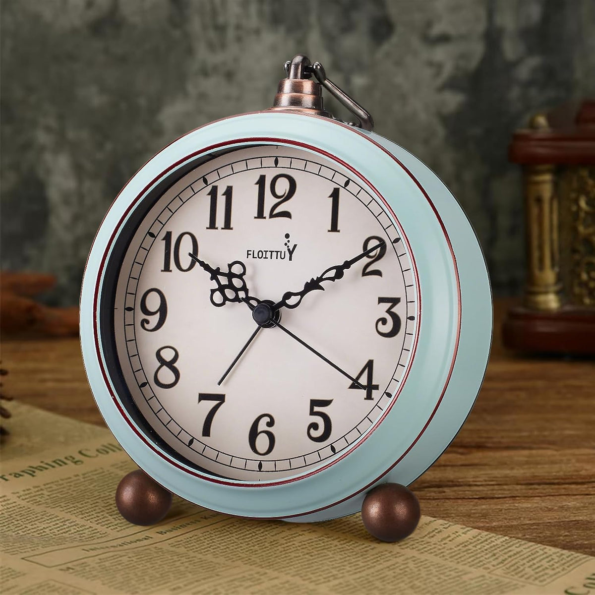 FLOITTUY 4.5" Battery Operated Antique Retro Analog Metal Alarm Clock, Silent Bedside Desk Clock, Wall-Hanging Vintage Clock(Exquisite Bronze)