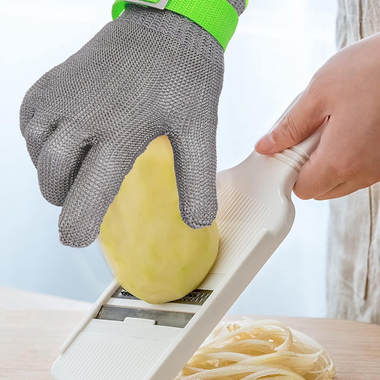 Aillary Level 9 Cut Resistant Kitchen Glove,Food Grade,Machine Washable,Stainless Steel Wire Metal Mesh Safety Work Glove for Mandolin,Meat Cutting,Oyster Shucking,and Wood Working (Large)