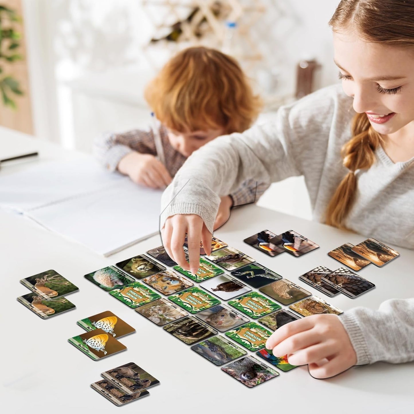 gisgfim 100 PCS Memory Matching Game Famous Paintings Concentration Memory Card for Adults Learning Educational Game A Fun & Fast Artworks Theme Matching Games