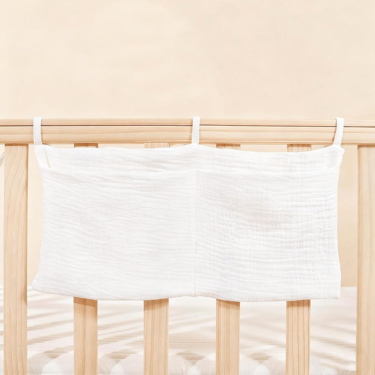 Baby Bedside Hanging Storage Bag Muslin Cotton Teddy Bear, Crib Diaper Caddy Organizer 2 Pockets, Nappy-Dormitory Nursery Organization Holder for Cribs, Playard or Wall Milk Bottle Bib Organizing
