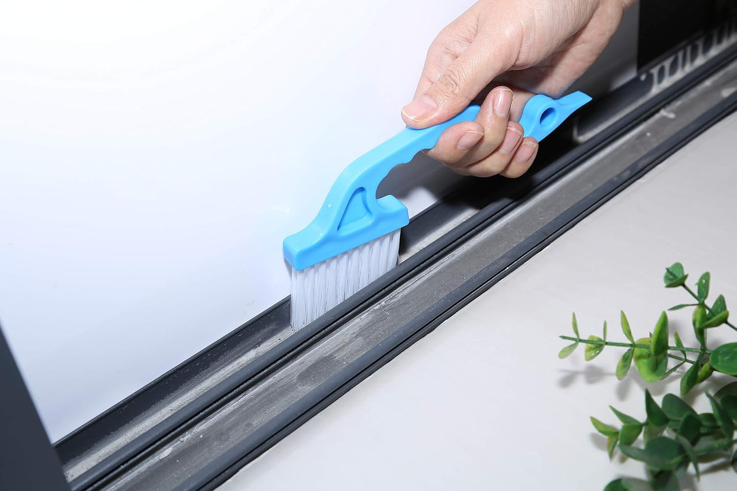 2pcs Hand-held Groove Gap Cleaning Tools Door Window Track Kitchen Cleaning Brushes (Sky Blue)
