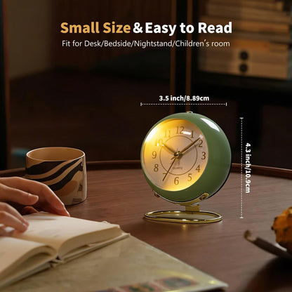 Analog Alarm Clock, Retro Small Desk Clock with Night Light, Backlight Cute Simple Design, Silent Non-Ticking, Battery Powered, Clock for Bedroom,Travel,Kitchen,Bedside Desktop Decor