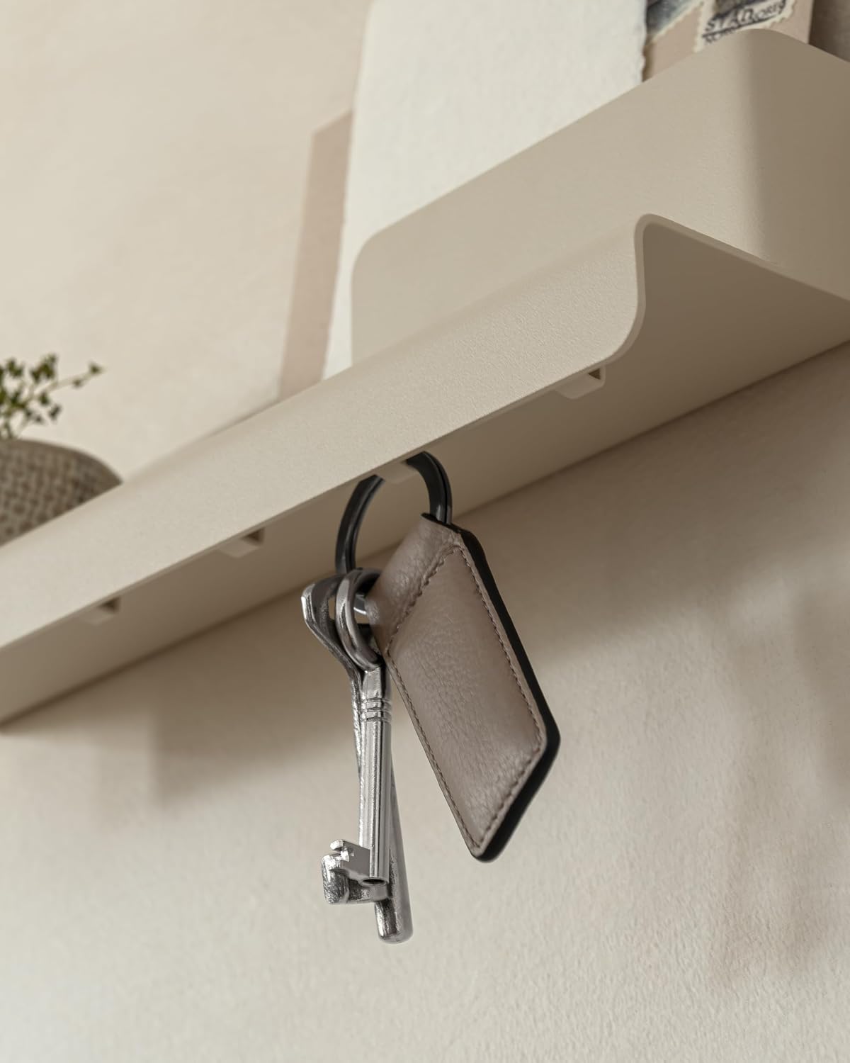 Kazai. Key Holder for Wall 'Holmsen' | Minimalist Key Hooks Design from Berlin | Modern Key Hanger with Metal Shelf | Key Hook Wall Mounted as Hallway Furniture | Sand Taupe