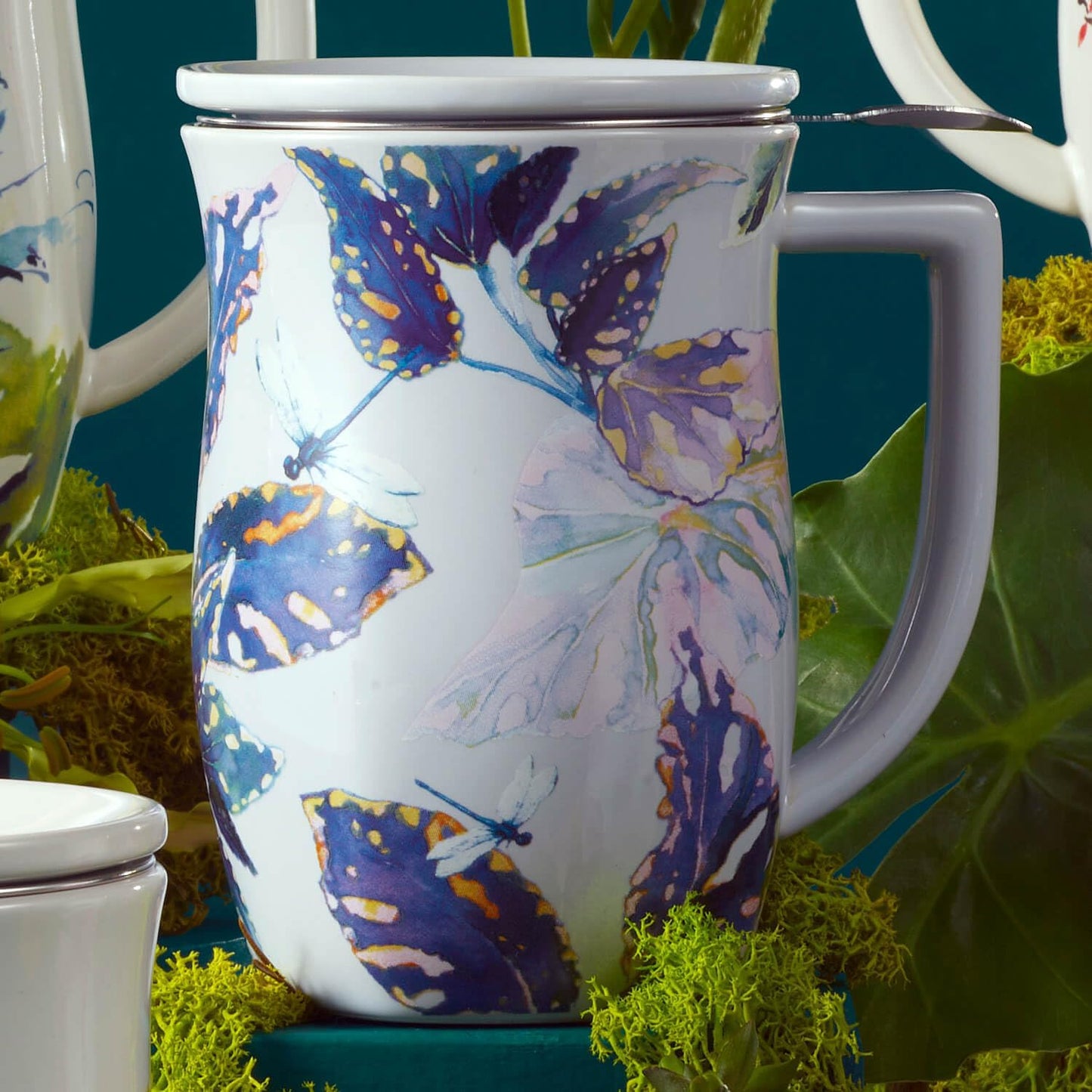 Tea Forte Ceramic Fiore Tea Cup with Infuser, Blue Agave, 14 oz | Insulated Ceramic - Stainless Steel Loose Leaf Infuser - Keeps Tea Hot Longer - Lid Included - Microwave & Dishwasher Safe
