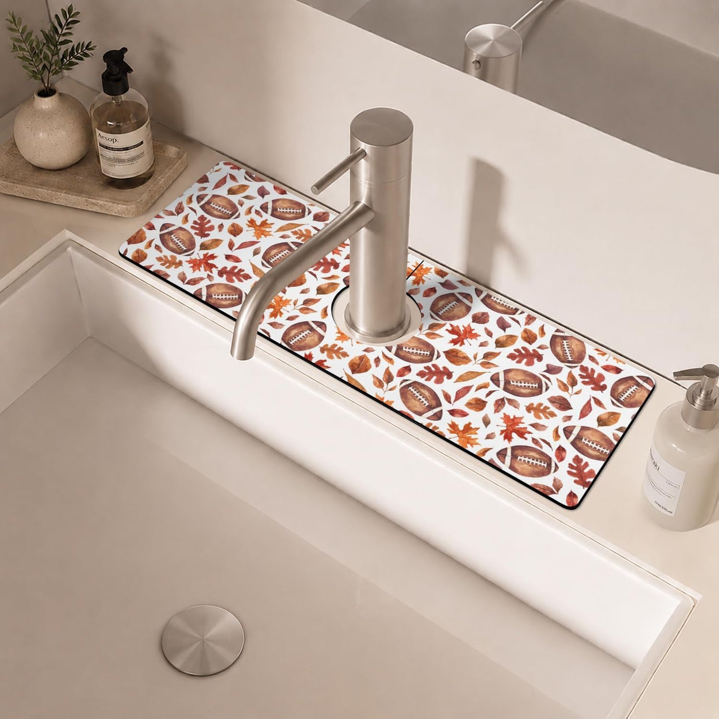 Light Brown White Checkered Kitchen Sink Splash Guard Faucet Mat,Faucet Non-Slip Absorbent Mat,Farmhouse Sink Splash Guard Behind Faucet for Kitchen Bathroom, 15"x5.5"