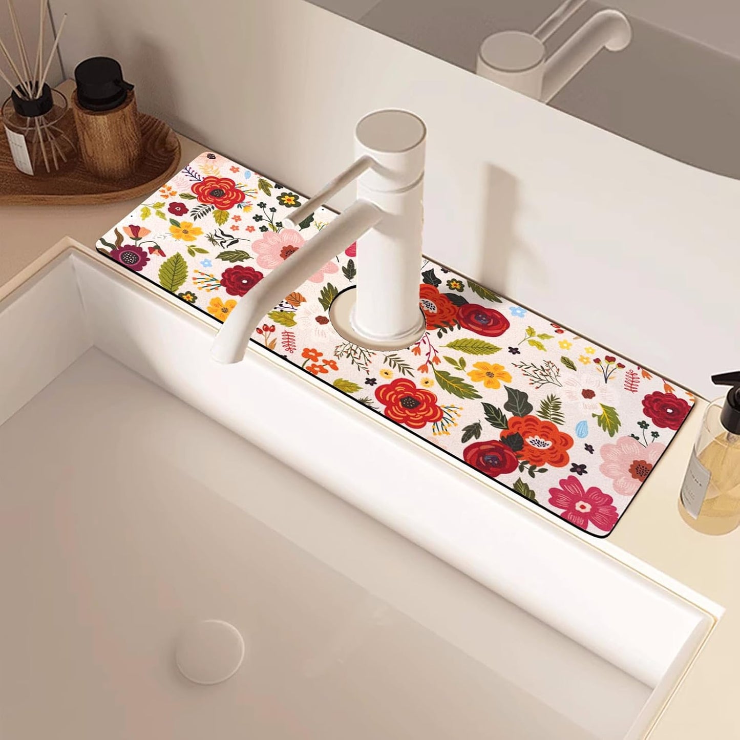 Sink Faucet Absorbing Mat, 2 Pack Drying Mat Around Faucet Sink Splash Guard Behind Faucet Sinkmat For Kitchen Bathroom Island Rv 24 * 5.5 Inch (60 * 14 cm)