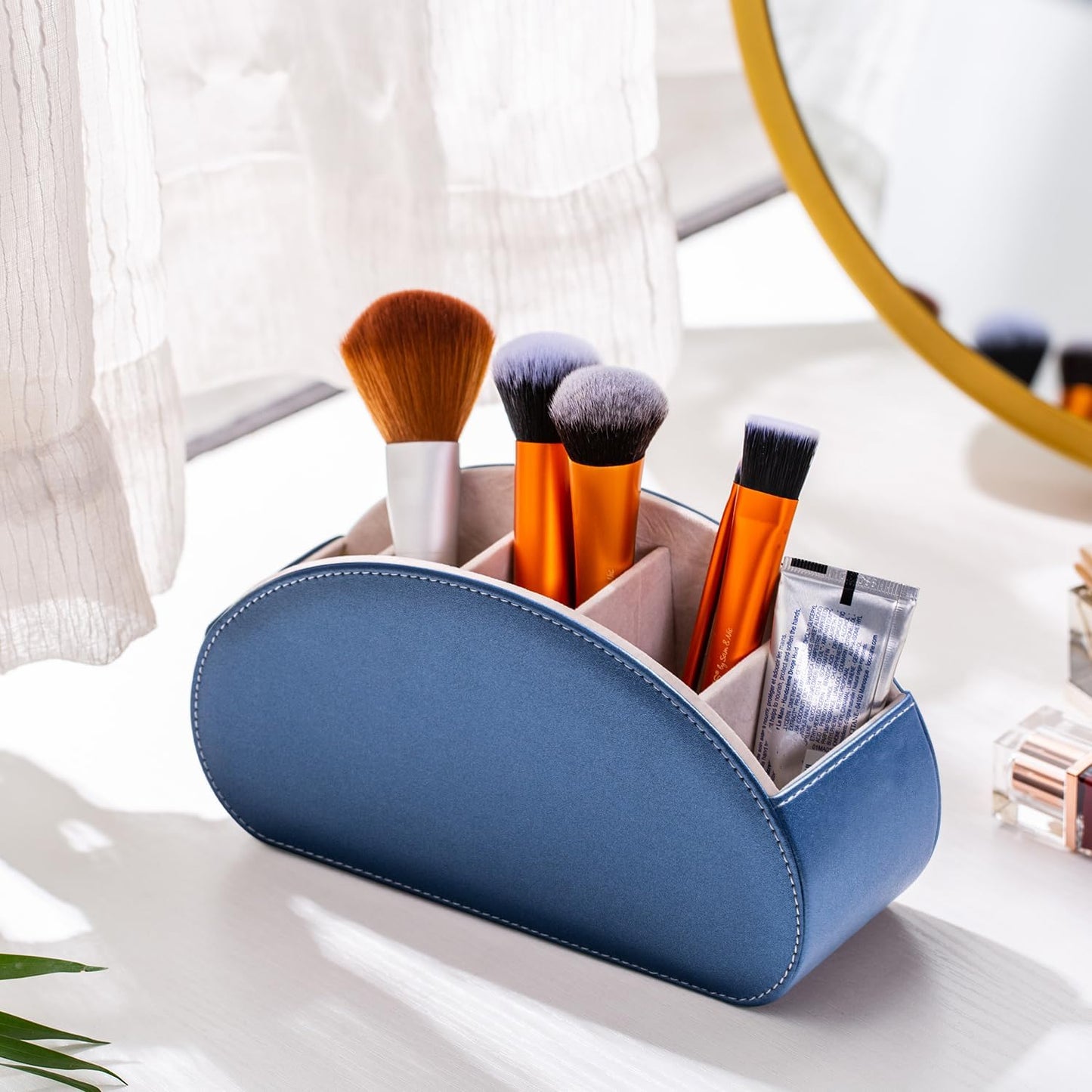 Remote Control Holders Organizer Box with 5 Compartment PU Leather Caddy | Multi-functional Office Desk Storage Caddy Store Tv Remote for Media Player,Brush,Pencil,Glassees&Office Supplies