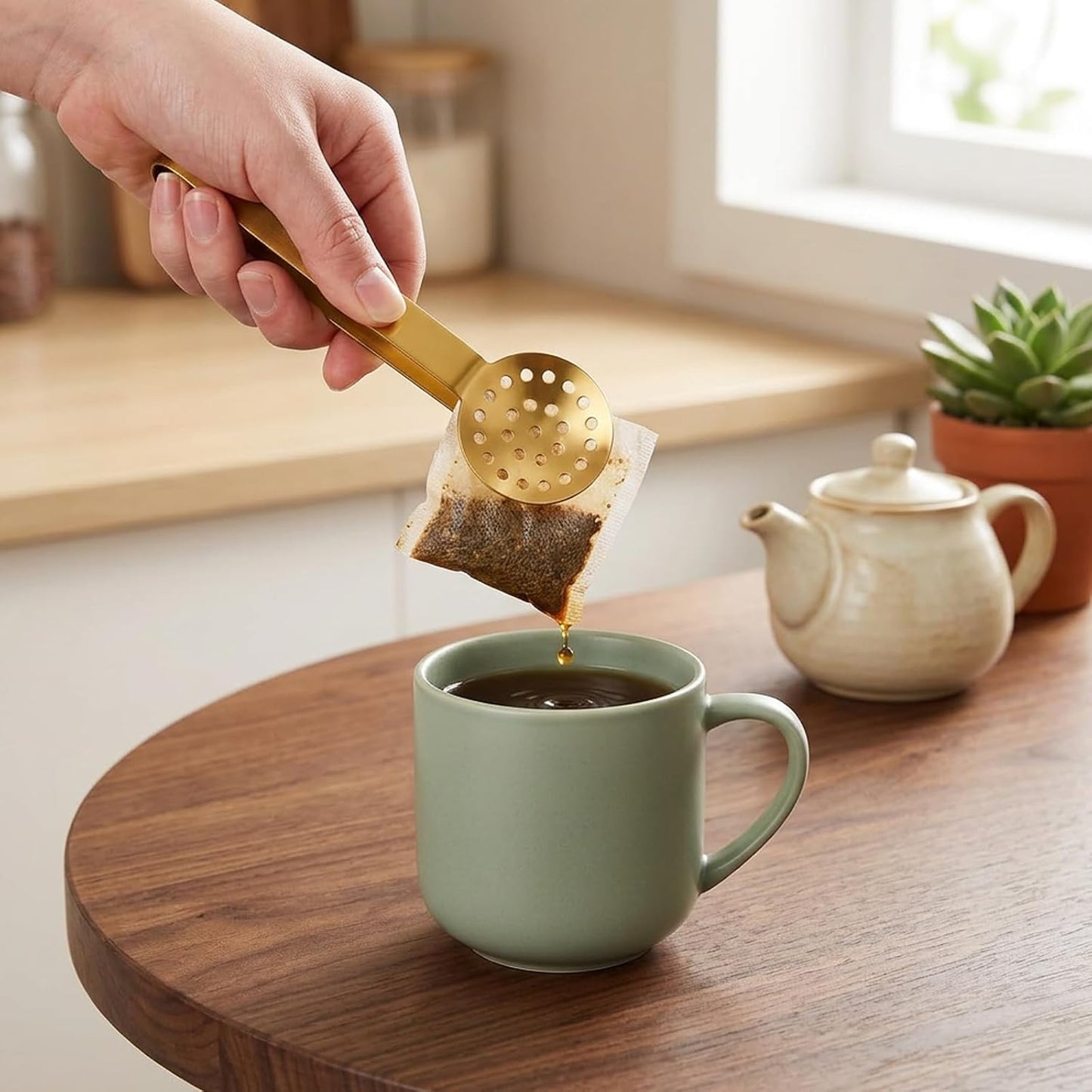 4PCS Tea Bag Squeezer Set, Essential Tea Accessories with Stainless Steel Construction, Convenient Tea Bag Strainer and Tea Tongs for Easy Brewing, Multipurpose Teabag Squeezer Tools