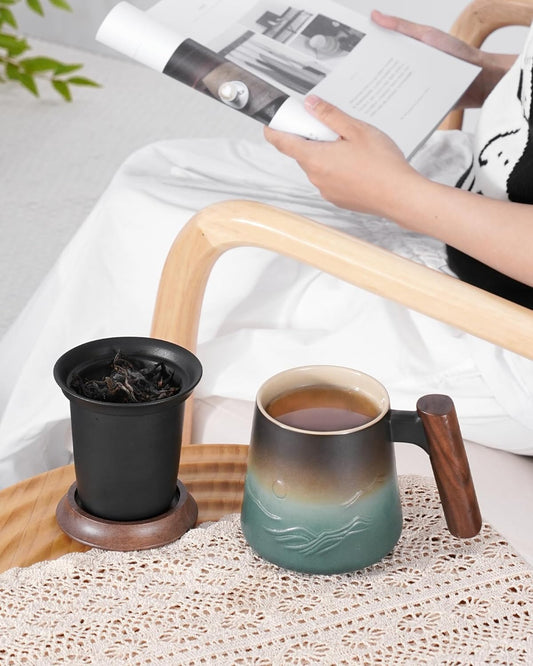 ZENS Tea Mug with Infuser and Lid for Loose Tea Steeper, 14.5oz Blue | Embossed Ceramic Tea Cup with Infuser for Herbal Tea Difussers, Tea Lovers Gifts, Modern Organic Wood Handle