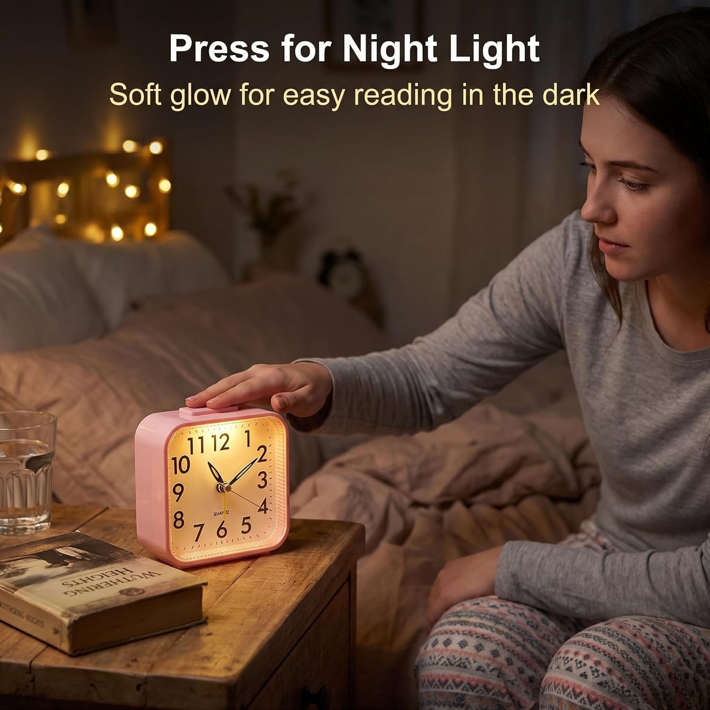 Small Analog Alarm Clock Battery Operated with Warm Glow Nightlight, Silent Non-Ticking Quartz Desk Clock, Easy-to-Read Dial, Battery Powered Travel Table Clock for Bedroom, Students, Office（Pink)