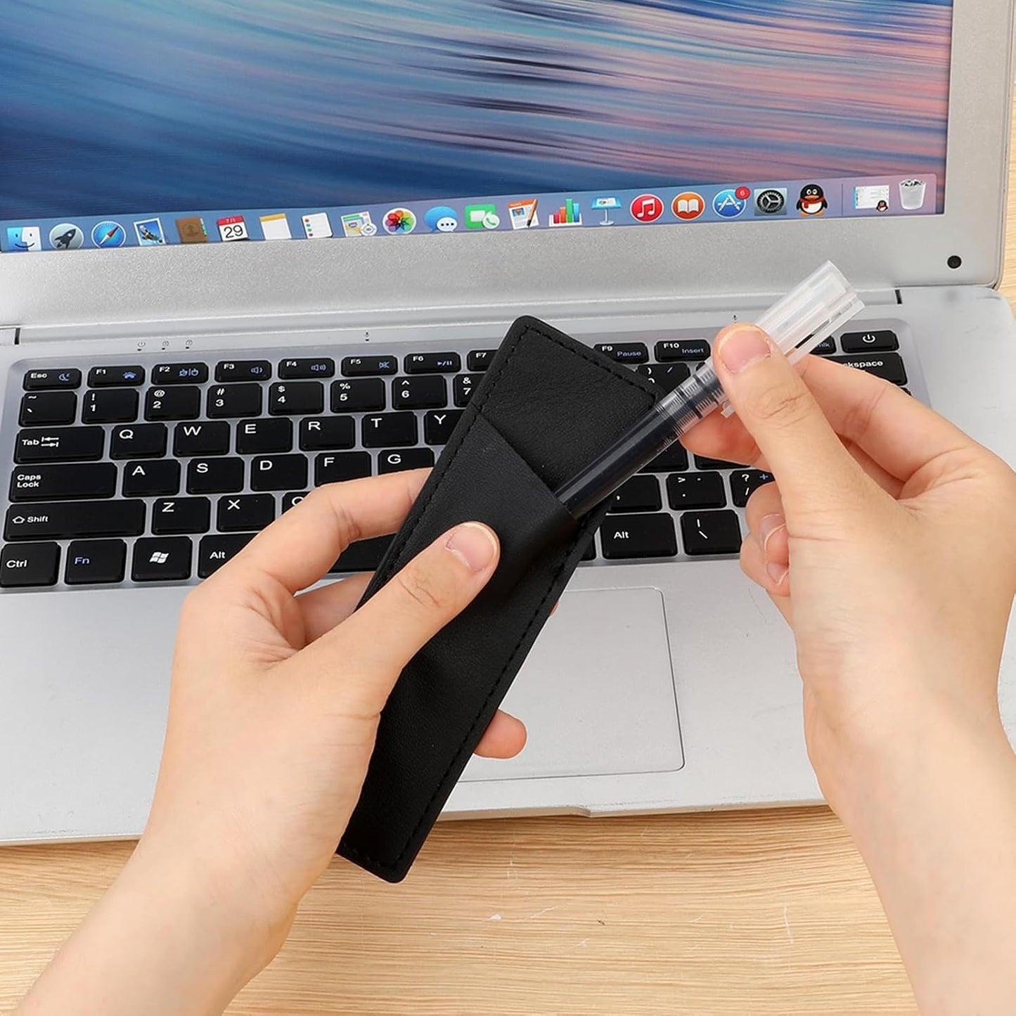 Giantree 2 Pcs Leather Magnetic Pen Holder, PU Leather Magnet Pen Pouch for Fridge or Other Metal Surfaces Pencil Holder Black