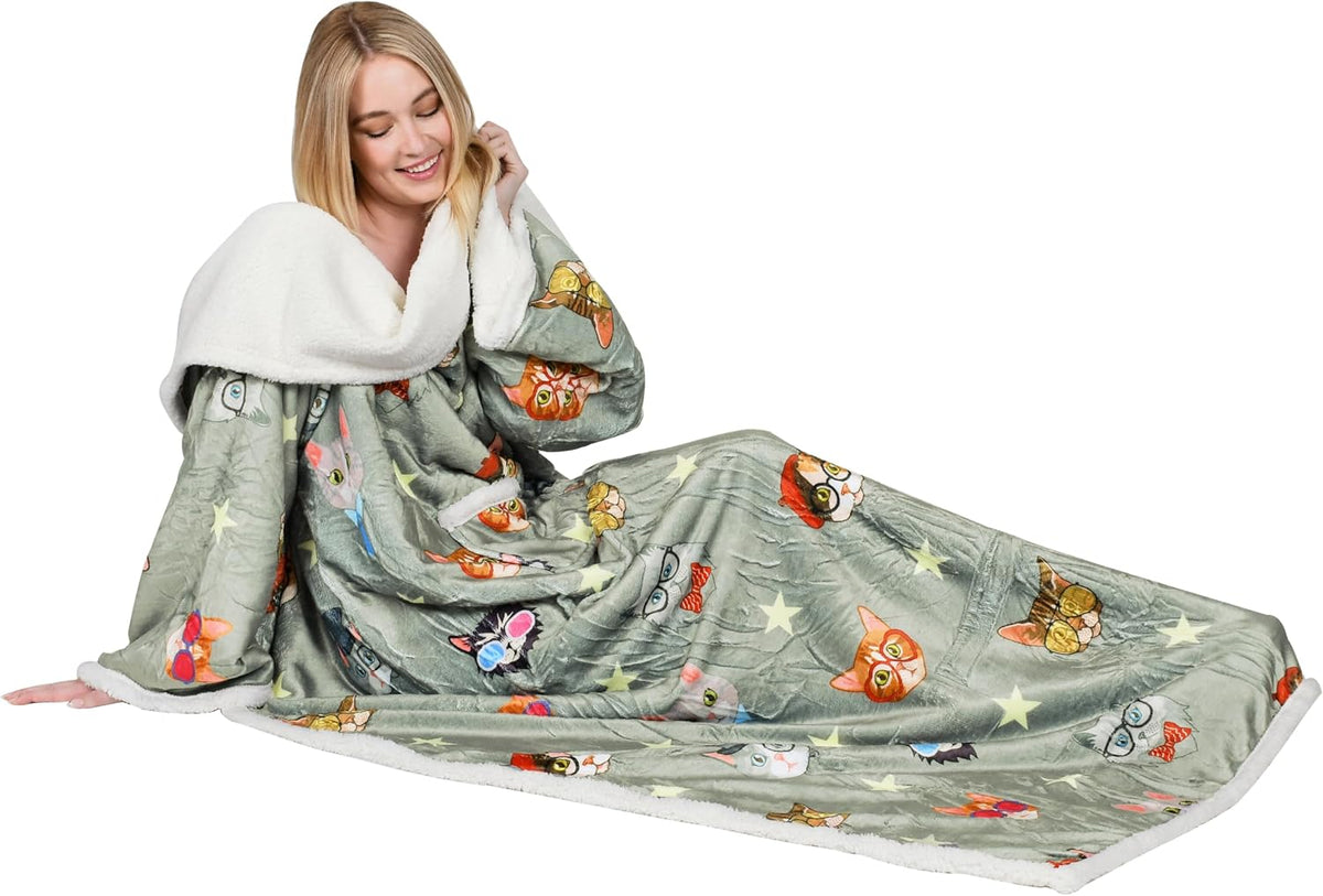 Catalonia Sherpa Wearable Blanket with Sleeves and Pocket for Adults