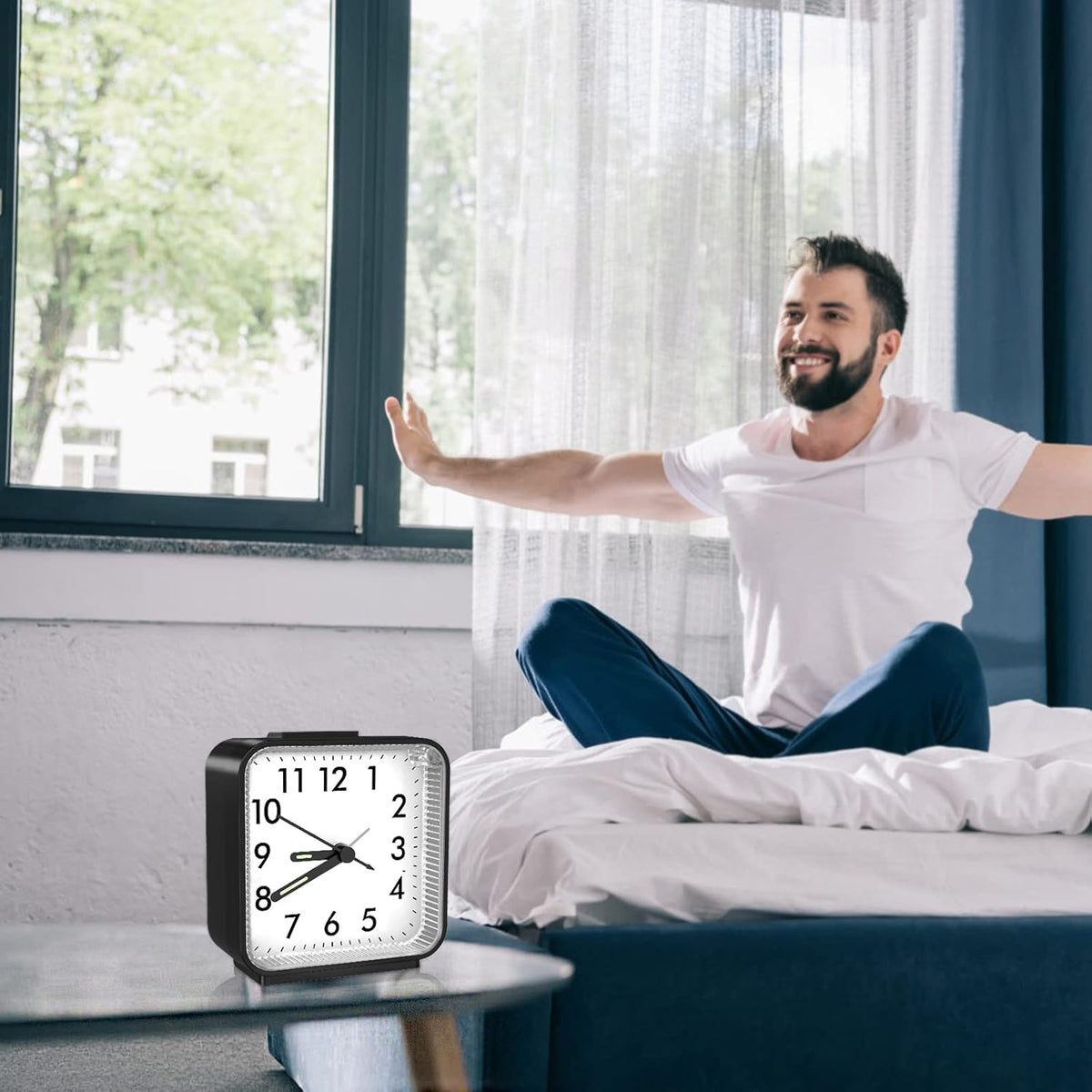 Analog Alarm Clock, Silent Non Ticking Table Clock, Travel Bedside Clock with Snooze, Night Light, Ascending Beep Sounds, Battery Operated Loud Small Clocks for Bedroom Travel Office, Black
