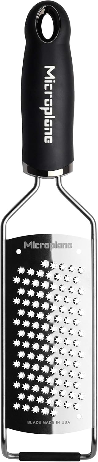 Microplane Gourmet Series Cheese Grater with Soft Touch Handle (Extra Coarse, Black)