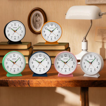 4.5 Inch Small Desk Clock Battery Analog Alarm Clock for Bedroom, Black