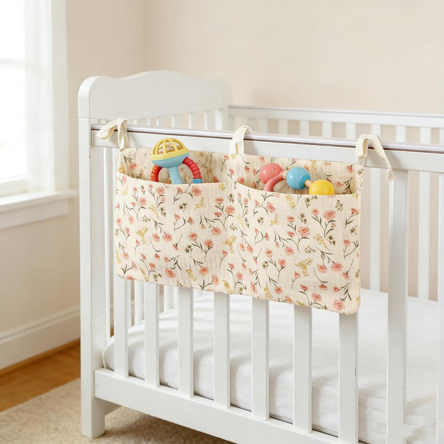 Baby Bedside Hanging Storage Bag Muslin Cotton Teddy Bear, Crib Diaper Caddy Organizer 2 Pockets, Nappy-Dormitory Nursery Organization Holder for Cribs, Playard or Wall Milk Bottle Bib Organizing