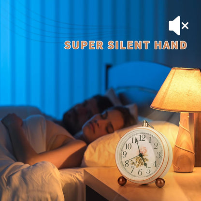 Maxspace 5.2in Analog Clock, Retro Silent Desk Clock Non-Ticking & Battery Operated with Quartz Movement,Clock Decor for Bedroom Living Room