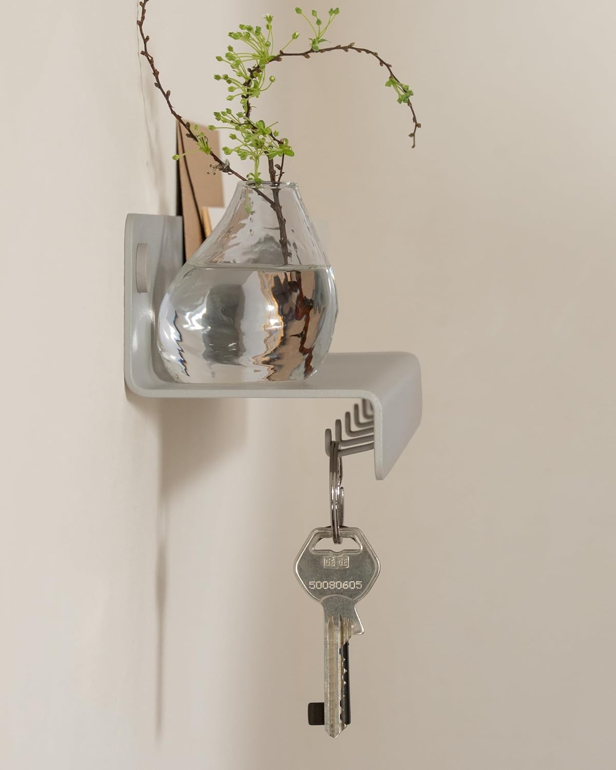 Kazai. Key Holder for Wall 'Holmsen' | Minimalist Key Hooks Design from Berlin | Modern Key Hanger with Metal Shelf | Key Hook Wall Mounted as Hallway Furniture | Sand Taupe