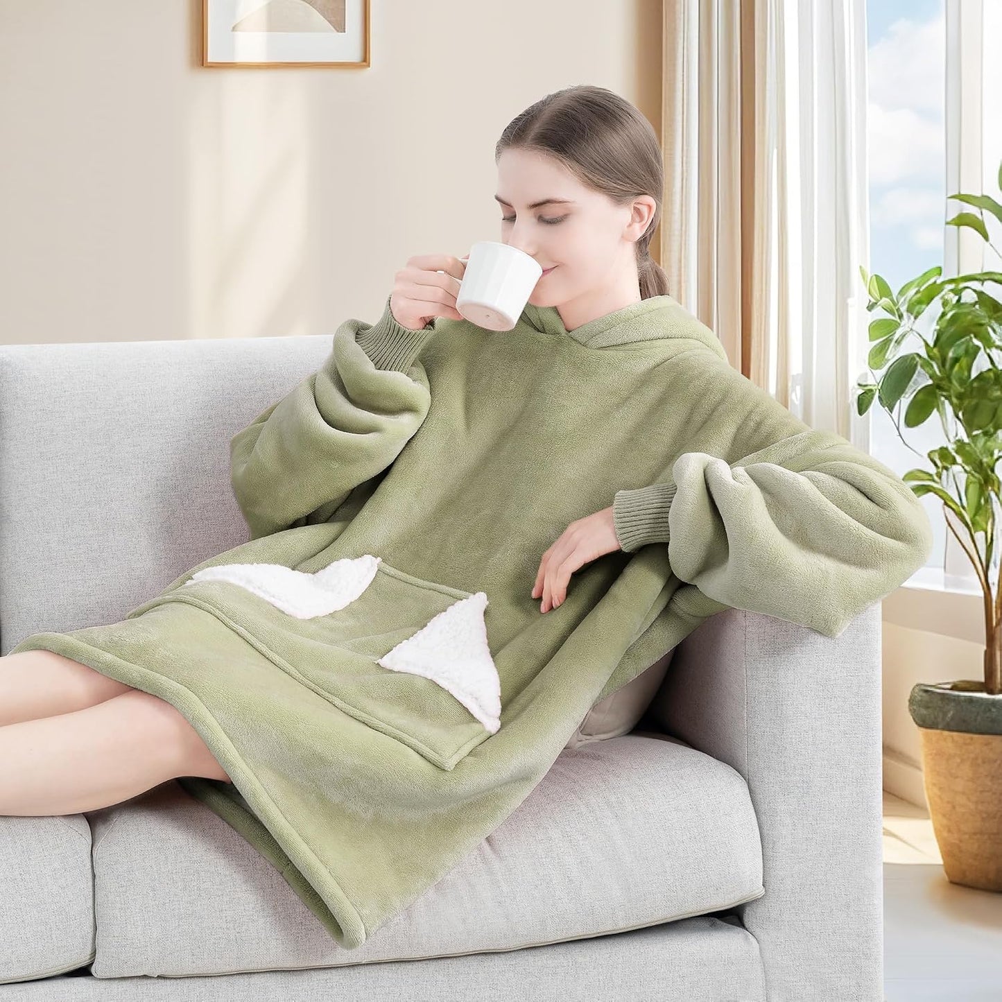 Wearable Blanket Hoodie, Oversized Sherpa Fleece Sweatshirt Blanket with Giant Hood Pocket and Sleeves for Adult, Warm & Cozy Grey Blanket Gifts for Women