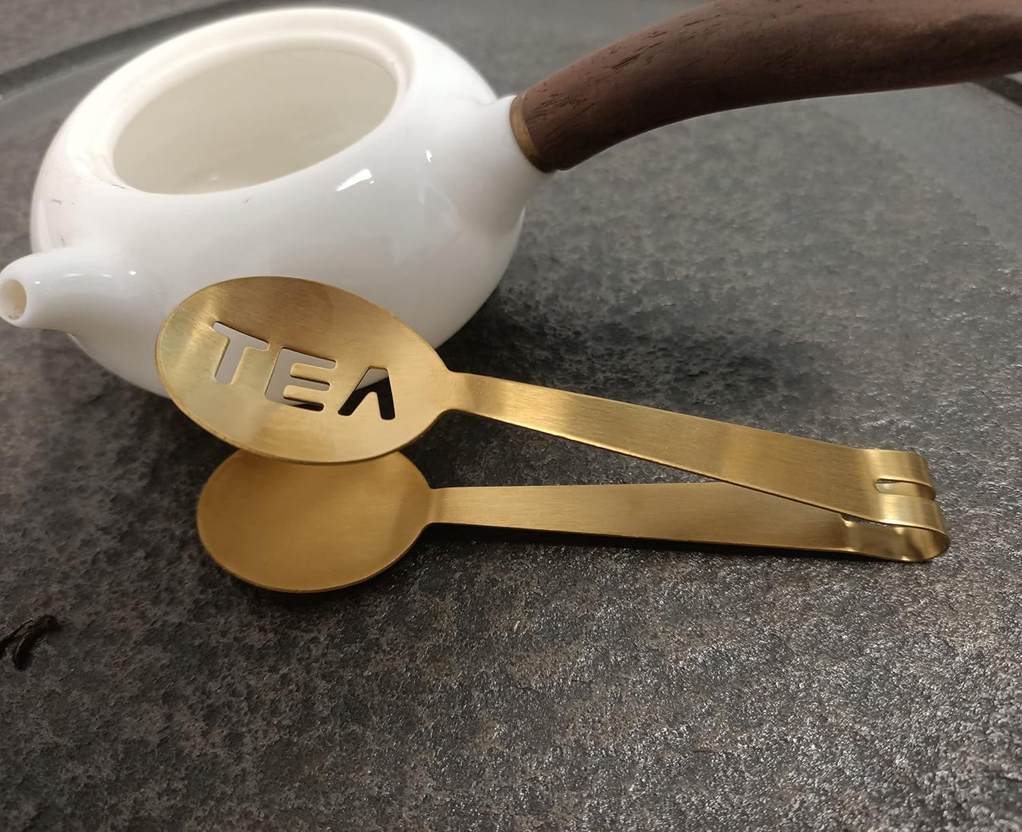 Golden Tea Bag Squeezer (Pack of 2), Stainless Steel Oval Tea Bag Squeezer Tongs, Tea Filter Clamp Tea Strainer Holder Clip, Suitable for Gripping Ice Cube, Sugar and Lemon Slice