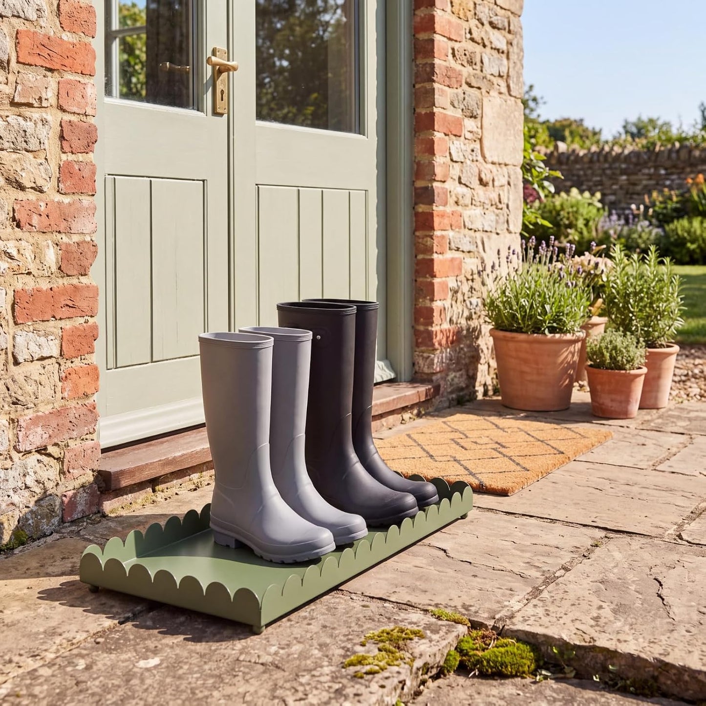Sieral 34" x 14" x 2" Scalloped Large Metal Boot Tray, Heavy Duty Waterproof Iron Shoe Mat for Entryway Indoor/Outdoor, Multipurpose Shoe Tray for Boots, Plants, Front Door
