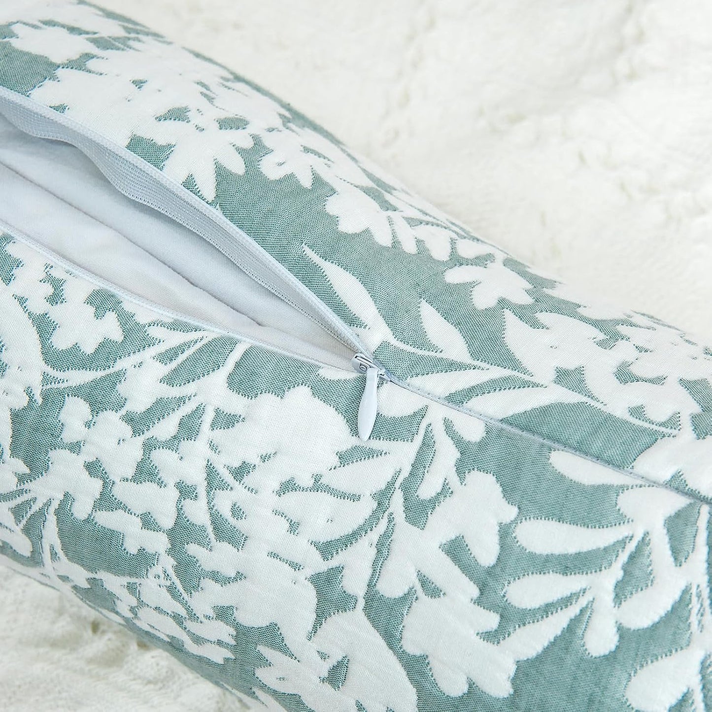 Buckwheat Neck Support Pillow Cervical Neck Cylinder Bolster Pillow,Buckwheat Hulls Adjustable Roll Pillow,Neck Pain Relief for Back and Side Sleepers Round Pillows for Lunch Break beige, 6*15 inch