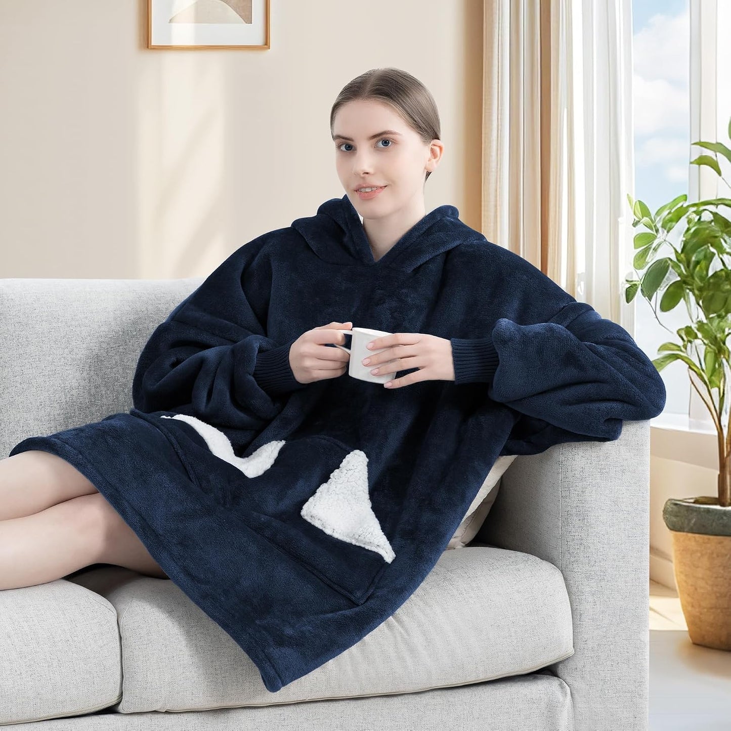 Wearable Blanket Hoodie, Oversized Sherpa Fleece Sweatshirt Blanket with Giant Hood Pocket and Sleeves for Adult, Warm & Cozy Grey Blanket Gifts for Women