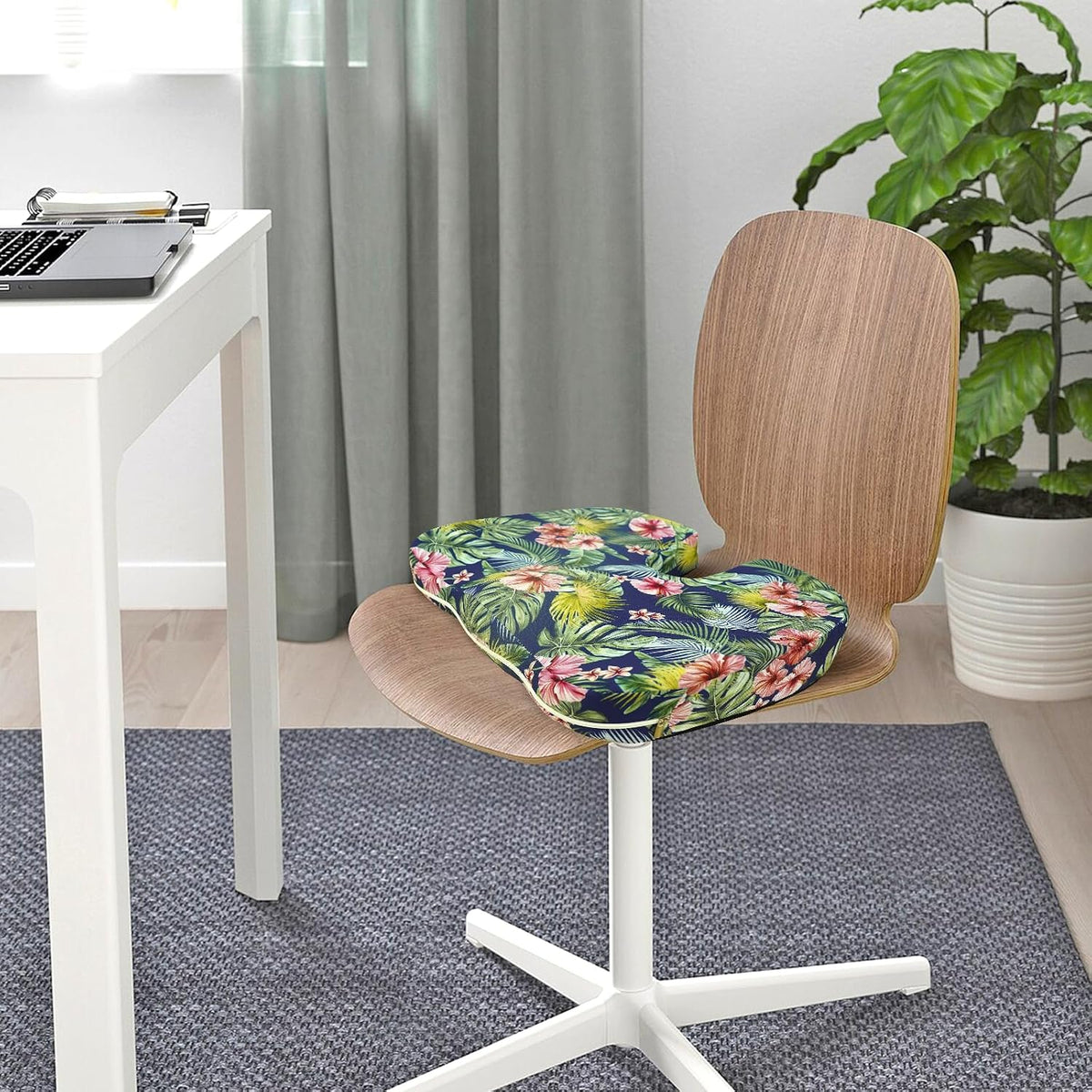 Tailbone Pain Relief Cushion, Memory Foam Seat Cushion for Coccyx Sciatica Pain Pressure Relief Office Desk Chair