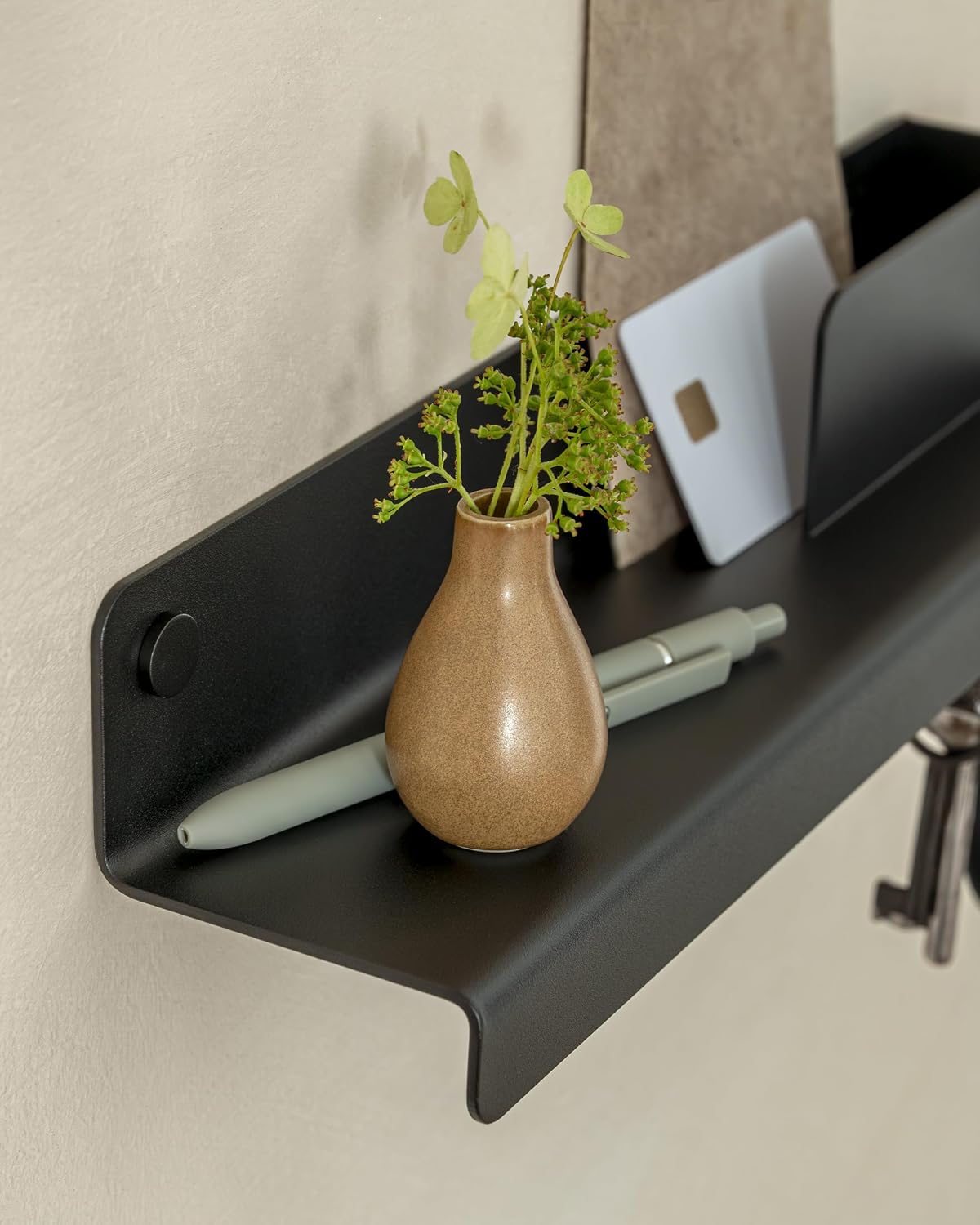 Kazai. Key Holder for Wall 'Holmsen' | Minimalist Key Hooks Design from Berlin | Modern Key Hanger with Metal Shelf | Key Hook Wall Mounted as Hallway Furniture | Sand Taupe