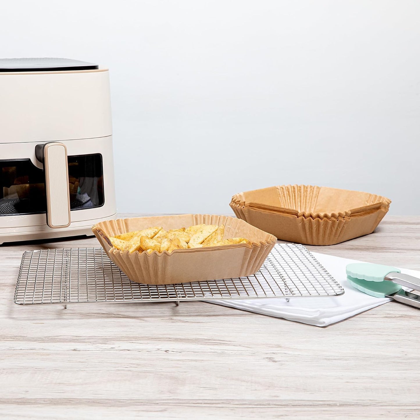 Restaurantware-Pastry Tek 8.1 x 5.5 x 1.8 Inch Air Fryer Liners, 100 Rectangle Air Fryer Baskets - No-Stick Silicone Coating, Unbleached, Food-Grade Paper Liners, For Steamer, Microwave, Oven