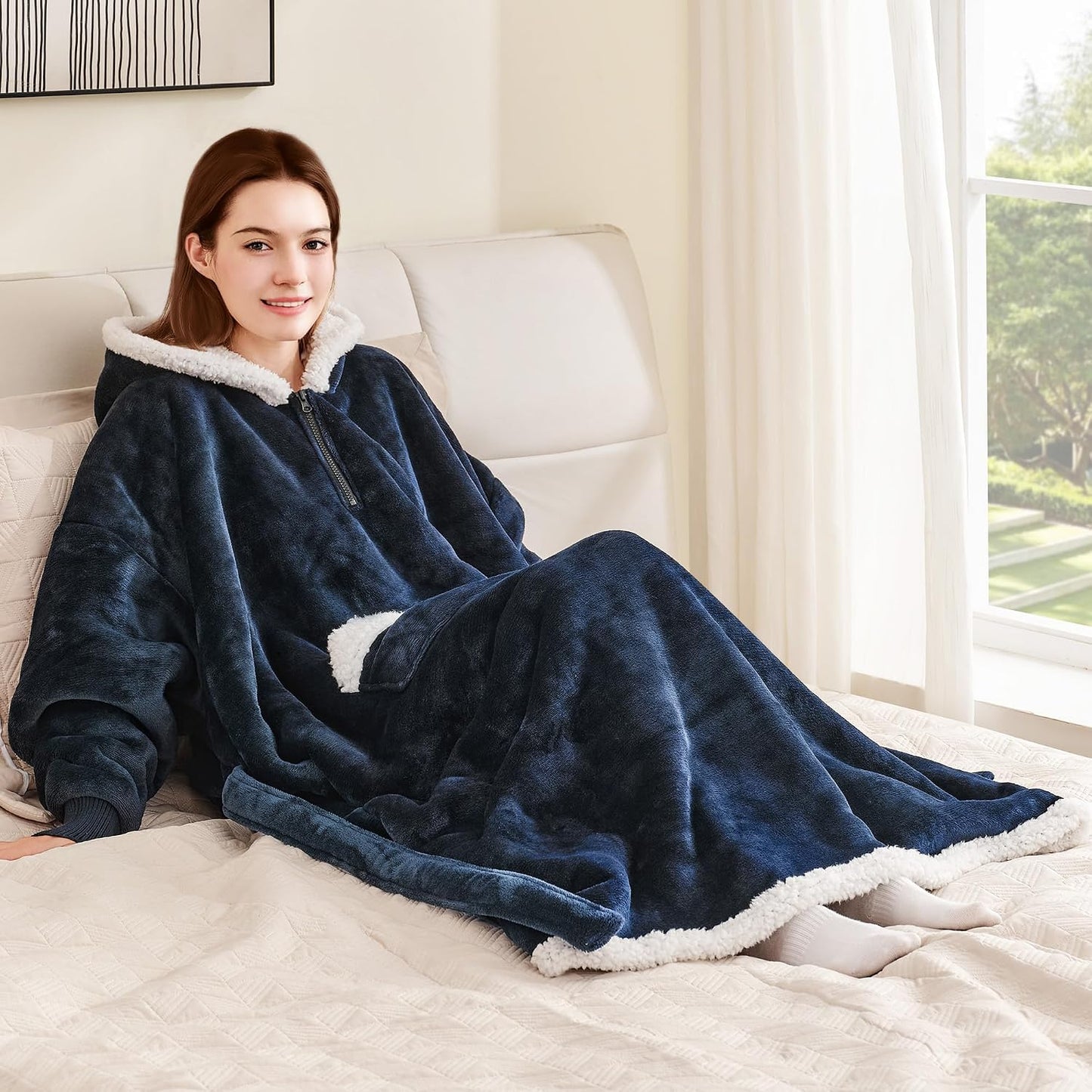 Wearable Blanket Hoodie, Oversized Sherpa Fleece Sweatshirt Blanket with Giant Hood Pocket and Sleeves for Adult, Warm & Cozy Grey Blanket Gifts for Women