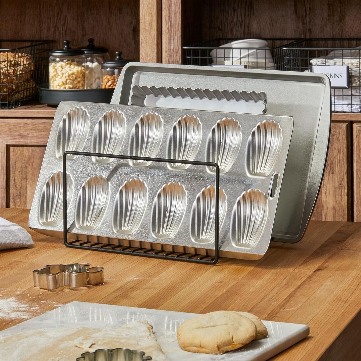mDesign 3 Slot Tray and Pan Rack — Metal Wire Rack for Pantry and Kitchen Storage — Freestanding Pan Lid Holder Also for Baking Trays and Crockery – Silver