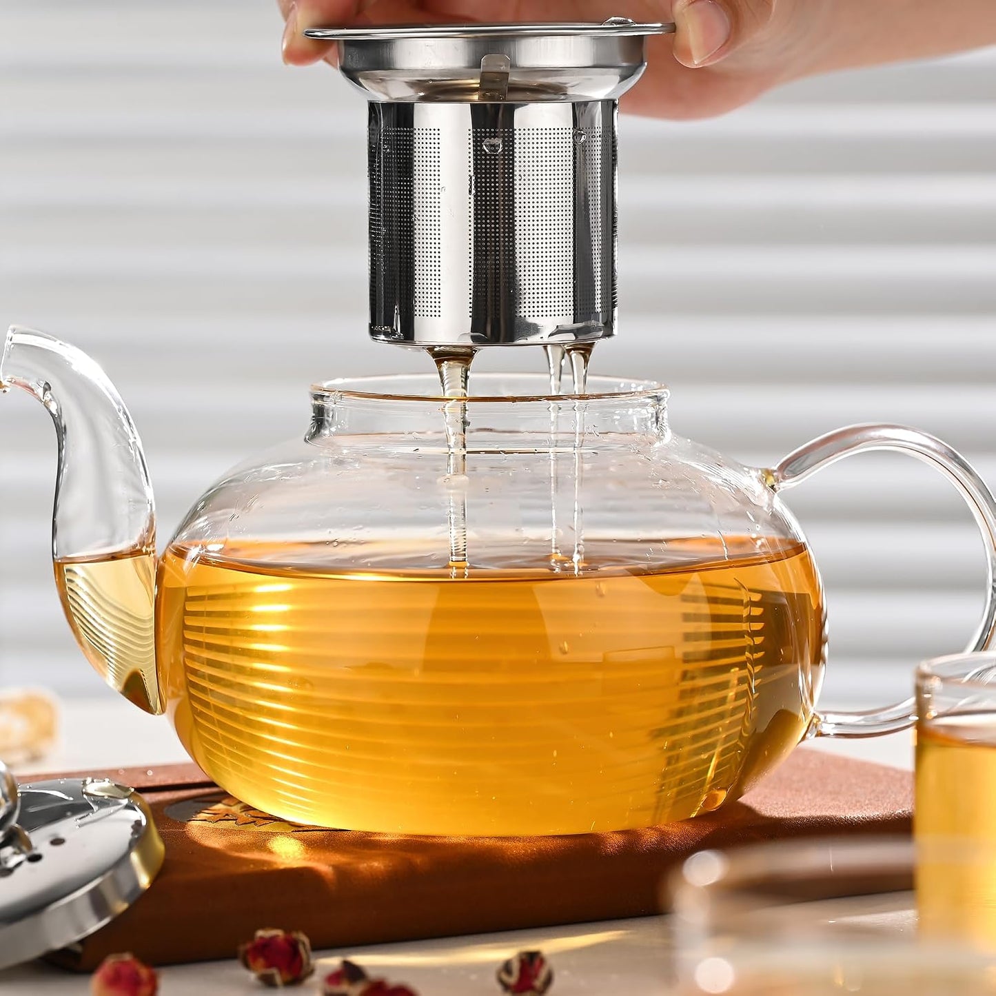 Fox Run Glass Teapot and Infuser, 4 Cup Tea Pot with Smooth Pouring Spout | Easily Brew, Steep & Pour Loose Leaf Tea | 27 Oz Glass Tea Pot With Stainless Steel Infuser Insert | Clear Teapot With Spout