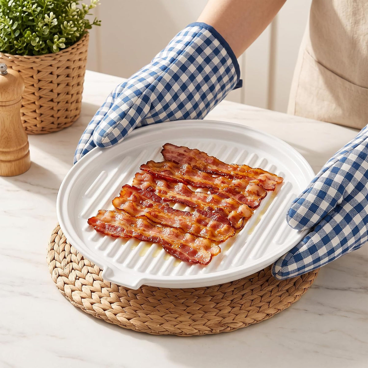 ONEMORE Microwave Bacon Cooker, 13" Ceramic Bacon Tray with Splatter Cover