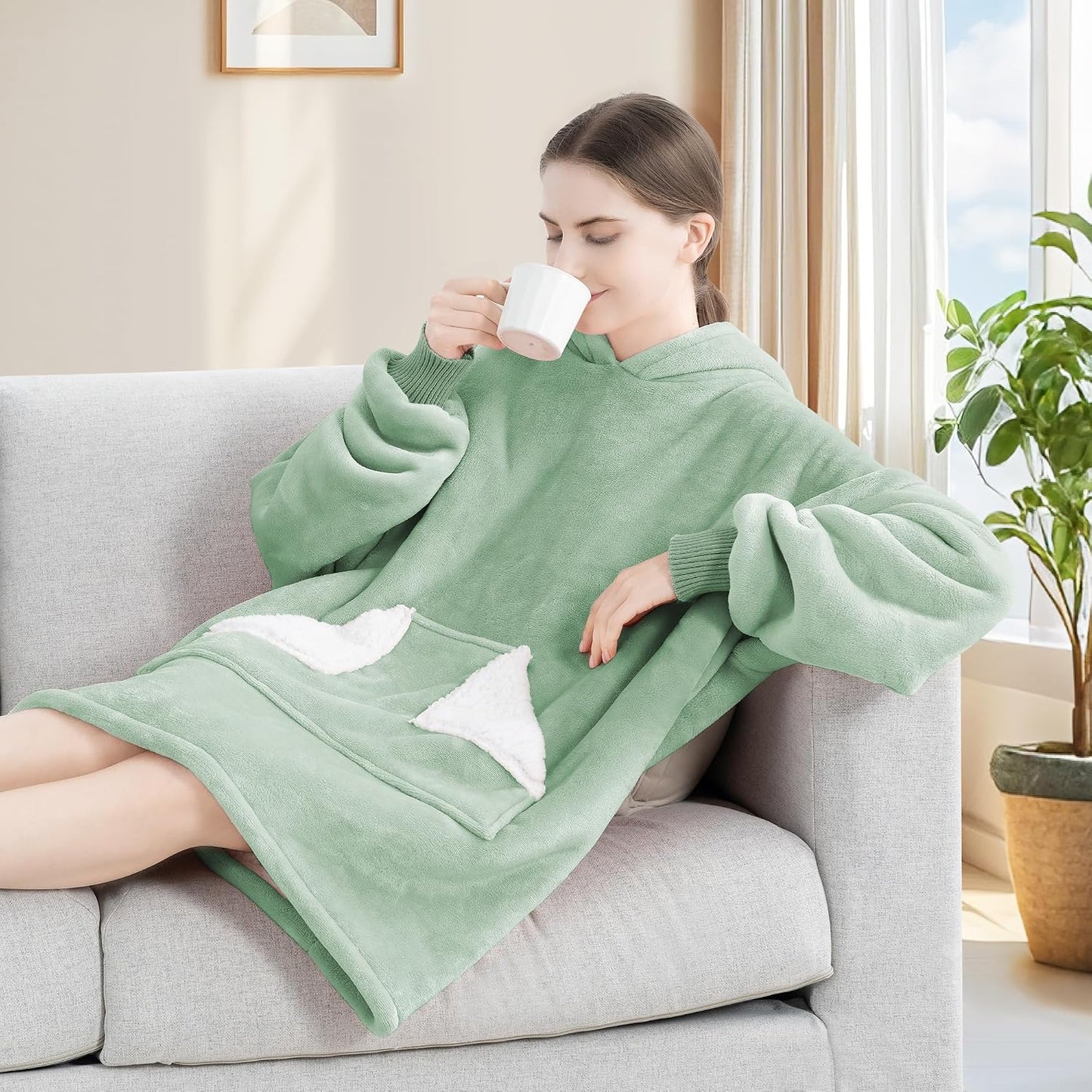 Wearable Blanket Hoodie, Oversized Sherpa Fleece Sweatshirt Blanket with Giant Hood Pocket and Sleeves for Adult, Warm & Cozy Grey Blanket Gifts for Women