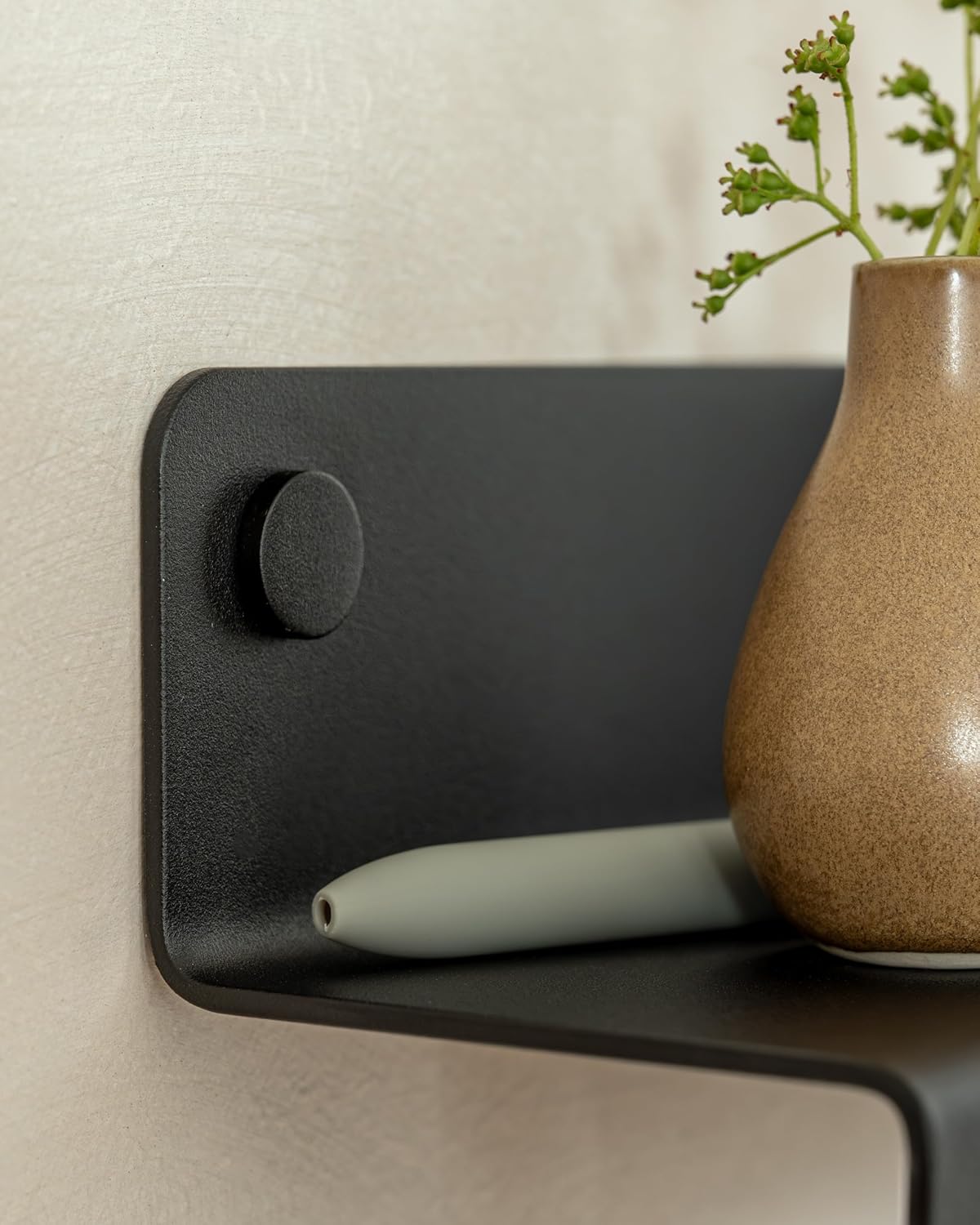 Kazai. Key Holder for Wall 'Holmsen' | Minimalist Key Hooks Design from Berlin | Modern Key Hanger with Metal Shelf | Key Hook Wall Mounted as Hallway Furniture | Sand Taupe