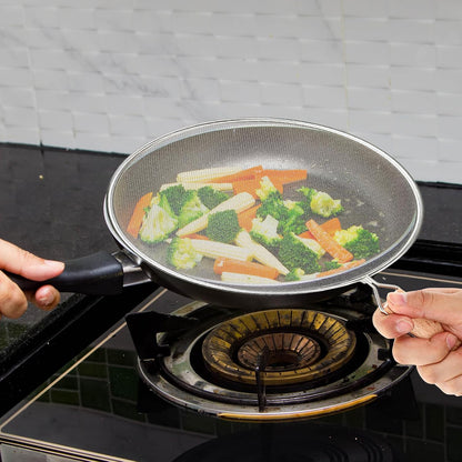 8.3Inch Grease Splatter Screen, Stainless Steel Grease Splatters Guard with Wood Handle Hot Oil Splash Protector Splatter Screen for Frying Pan Kitchen Cooking Gadgets Supplies