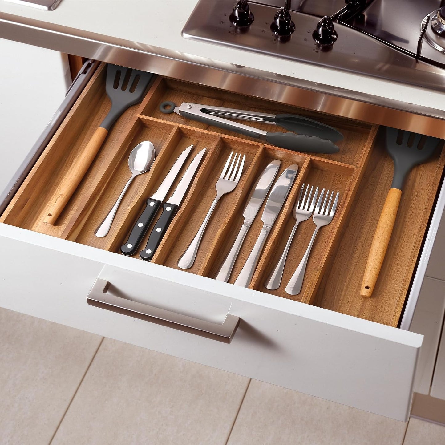 Expandable Bamboo Kitchen Drawer Organizer for Cutlery and Utensils, Adjustable Bamboo Wood Cutlery Tray in Drawer for Flatware and Silverware in Kitchen, (Natural)