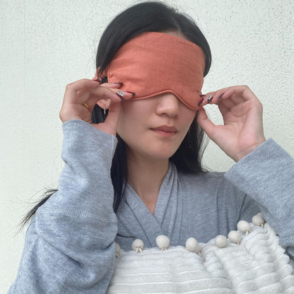 Eye mask Pure Linen Sleep Mask with Elastic Band, No Pressure On Eyes,Side Sleeper Eye Cover Organic Cotton Core Blindfold,Napping & Yoga Travel Essentials (Natural)