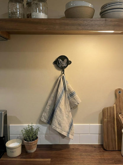 Aluminium Dog Paw Wall Hook for Wall Decor – Rustic Pet-Themed Coat Hook for Keys, Leashes, Towels, Hats & Bags – Decorative Heavy Duty Wall Mounted Hook for Entryway, Bathroom & Bedroom