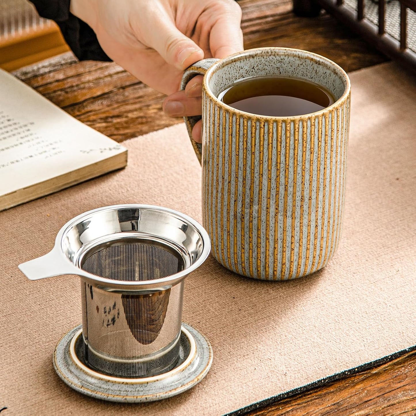 Yundu 15.5oz/470ml Flambe Purple Ceramics Teacups with Infuser and Lid, Loose Leaf Tea Cup