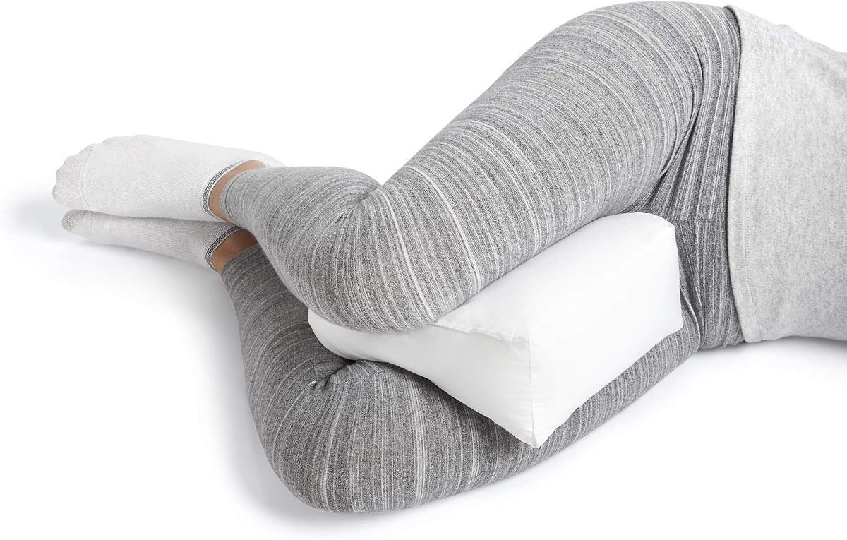 Between the Knees Pillow Round Hypoallergenic Knee Positioning Wedge Pillow