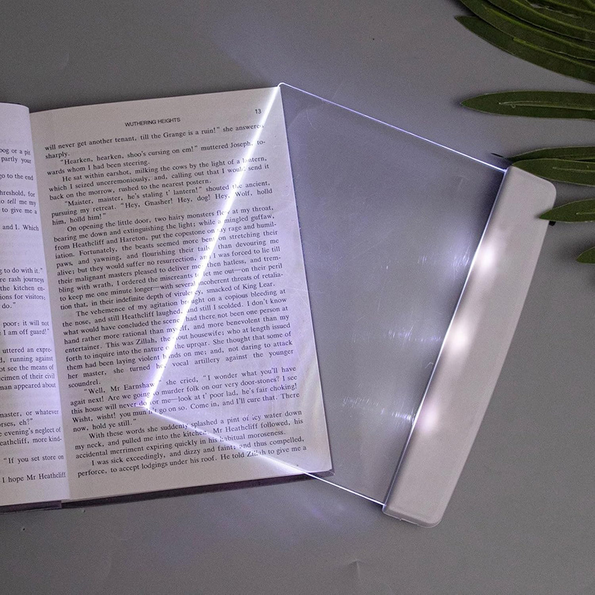 Juesi Flat Book Light Page Book Light for Reading in Bed at Night Clear LED Book Full Page Light Illuminator Panel Plate Lamp Board Wireless (White)