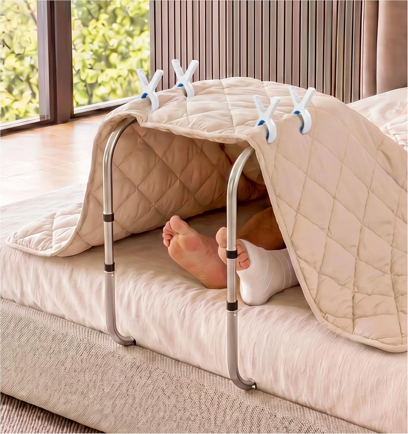 Blanket Lifter for Feet, Height Adjustable Blanket Lifters for Foot of Bed with Non-Slip Foam & 4 Quilt Clips, Aluminum Alloy Bed Cradle for Feet Surgery Recovery, Arthritis