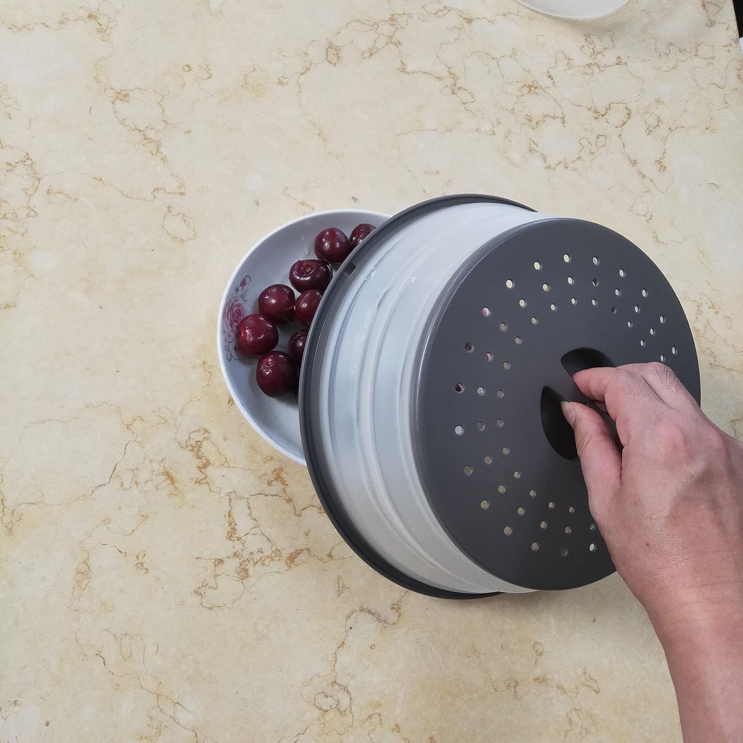12 Inchs Microwave Splatter Cover & Silicone Mat, Large Vented Collapsible Guard dish Plate lid & Round Kitchen mat for food