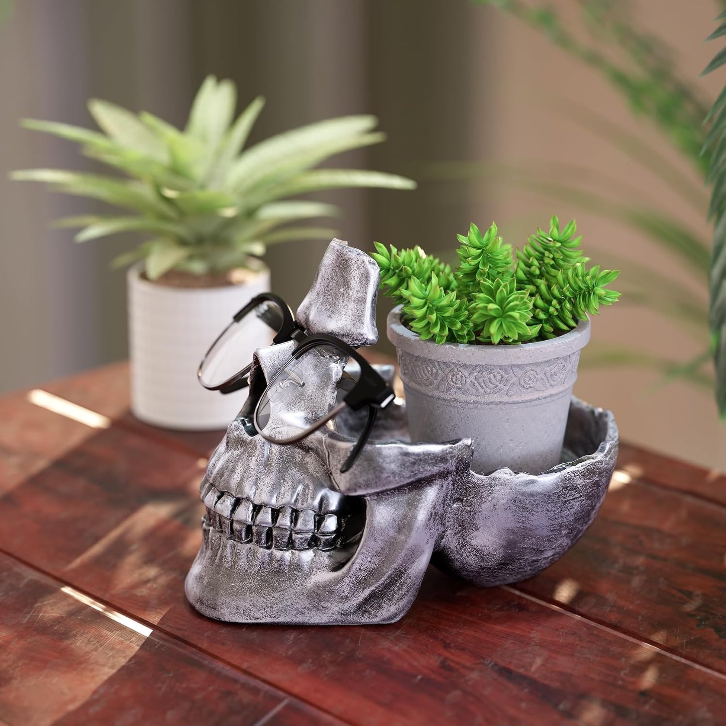 READAEER Skull Glasses Stand Holder, Creative Eyeglasses Holder, Sunglasses Spectacle Display Rack, Key Holder Resin Sculptures for Entryway, Home, Office, Desk, Nightstand (White)