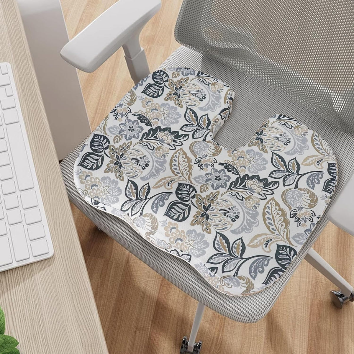 Tailbone Pain Relief Cushion, Memory Foam Seat Cushion for Coccyx Sciatica Pain Pressure Relief Office Desk Chair