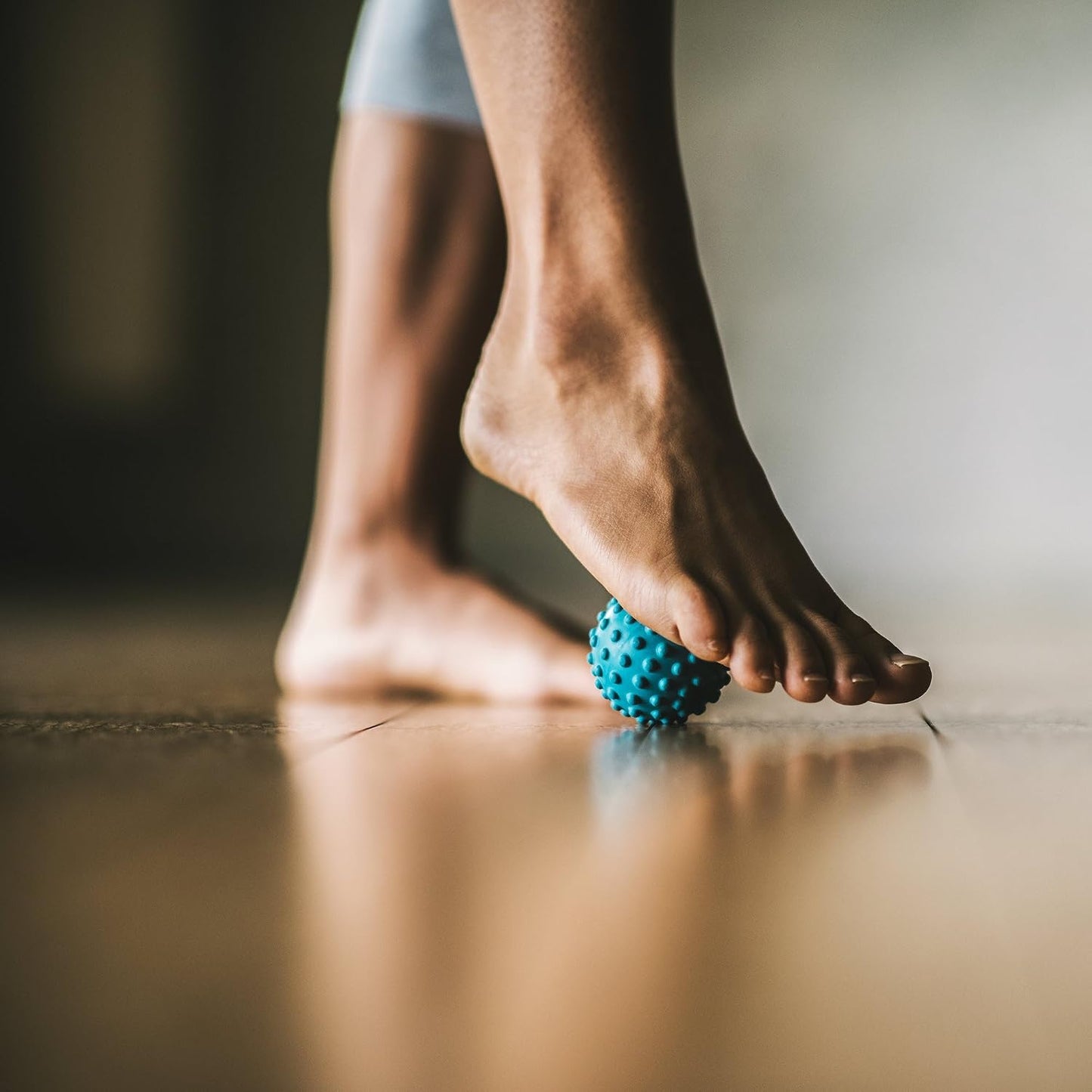 Gaiam Restore Ultimate Foot Massage Roller, Arch & Heel | Dual-Zone Textured Roller | Arch, Heel & Ball of Foot Relief | Plantar Fascia | Manual | Home & Office Use