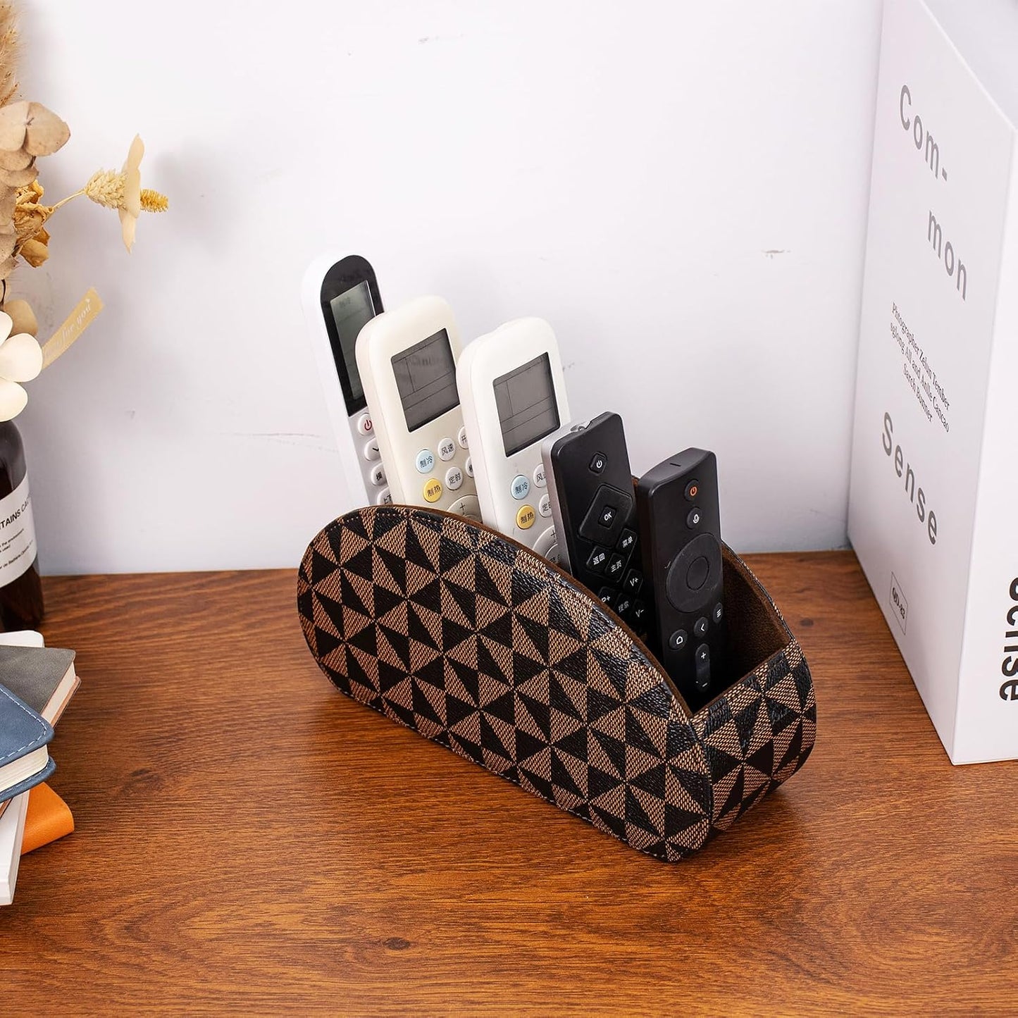 Remote Control Holders Organizer Box with 5 Compartment PU Leather Caddy | Multi-functional Office Desk Storage Caddy Store Tv Remote for Media Player,Brush,Pencil,Glassees&Office Supplies